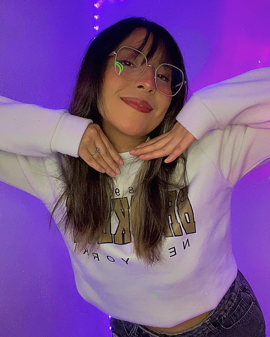 Holis! 🤗💕 #streamer #twitchstreamer #girlstreamer (1)